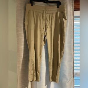 The North Face Khaki Women's Capri pants